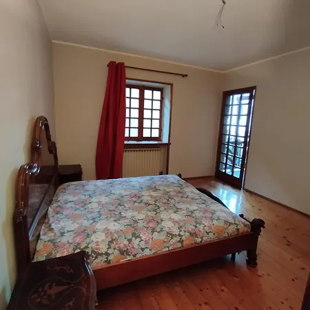 Stone House Viu-location Orange Viu