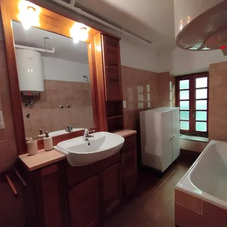 Stone House Viu-location Orange Apartament Viù
