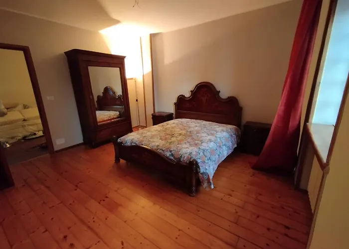Stone House Viu-location Orange *